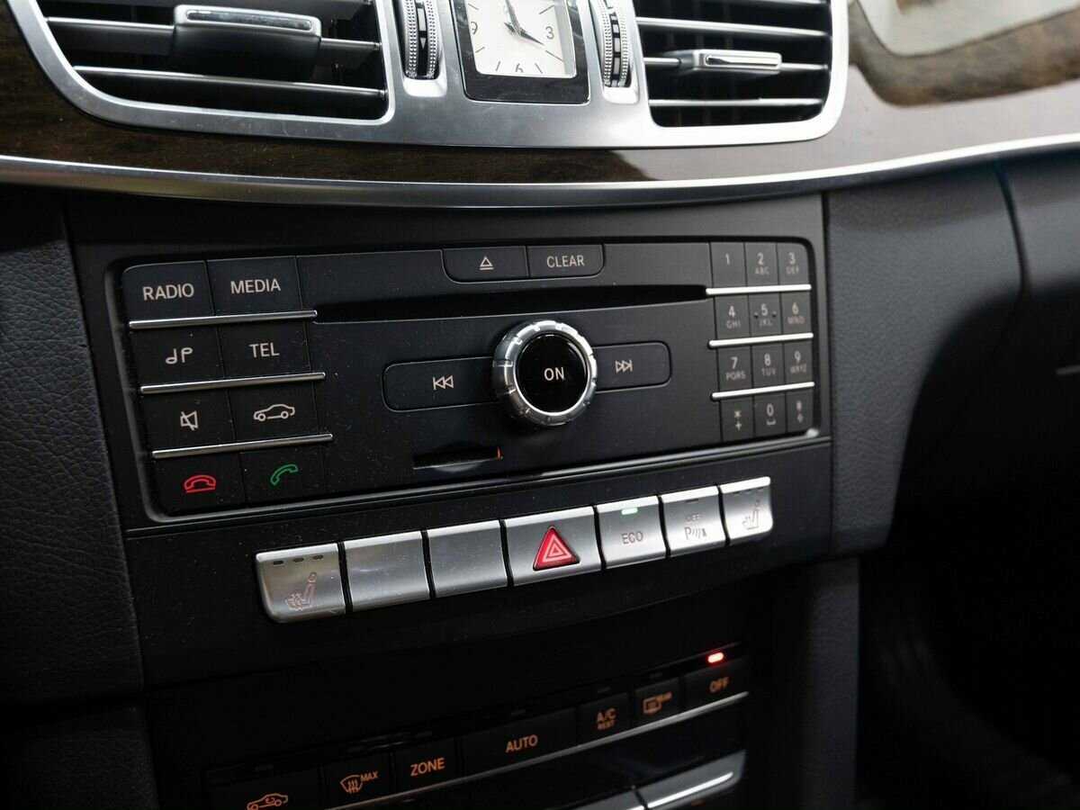 Мерседес-Бенц Е-Класс б/у, 2015, Автоматическая. Фото: #23