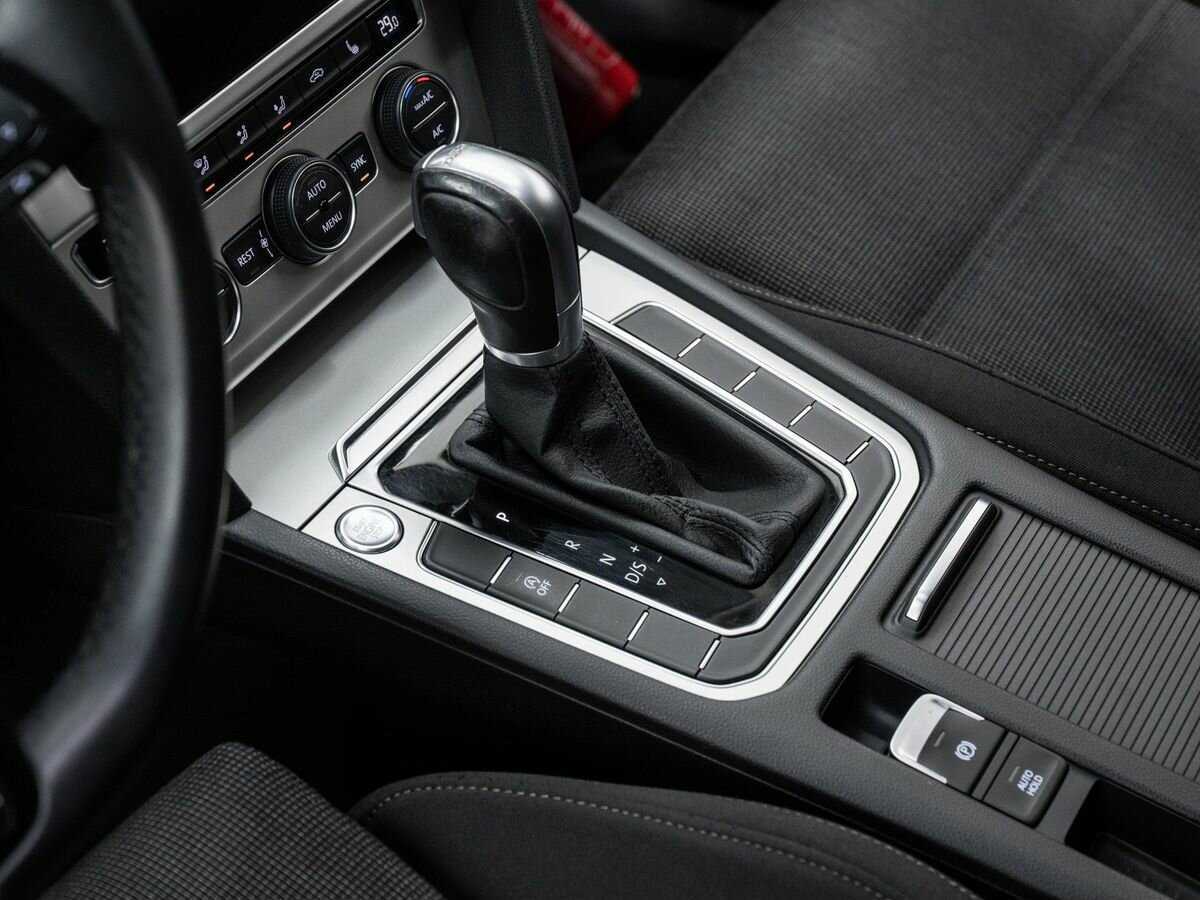 Фольксваген Пассат б/у, 2018, Роботизированная. Фото: #15