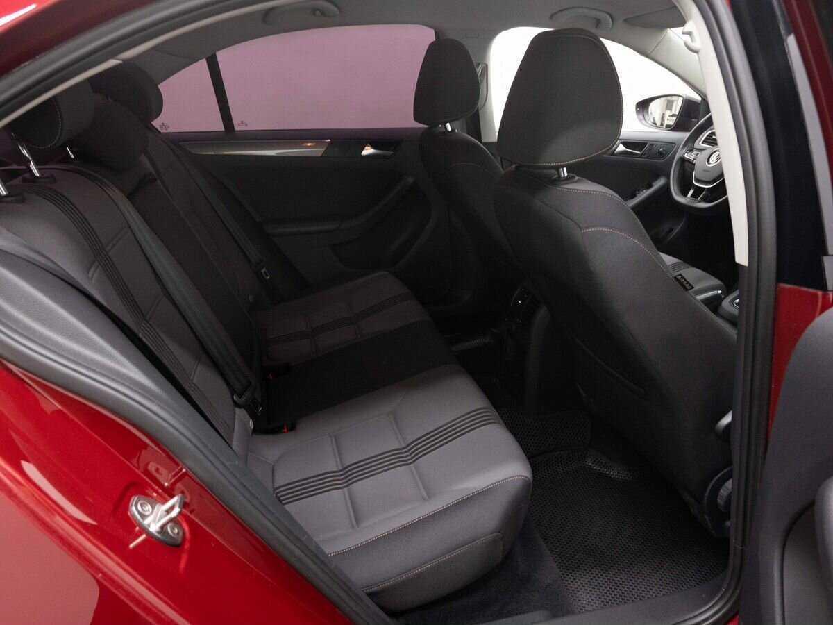 Volkswagen Jetta б/у, 2016, Роботизированная. Фото: #9