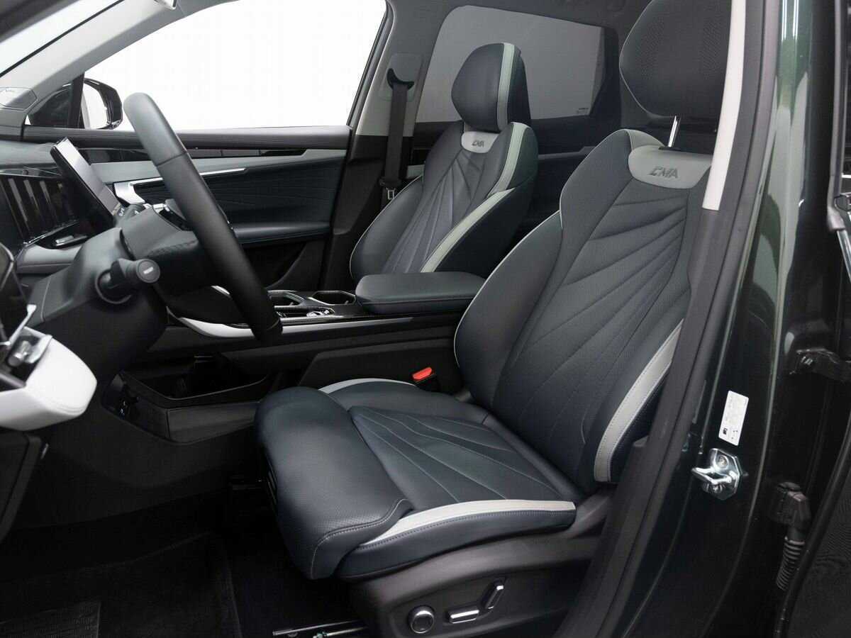 Джили Атлас б/у, 2023, Роботизированная. Фото: #9