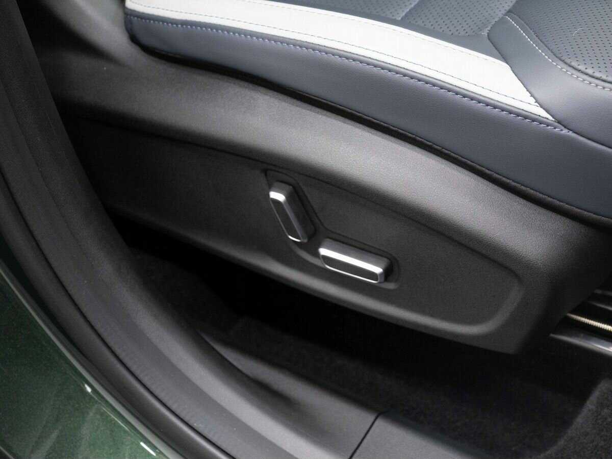 Джили Атлас б/у, 2023, Роботизированная. Фото: #14