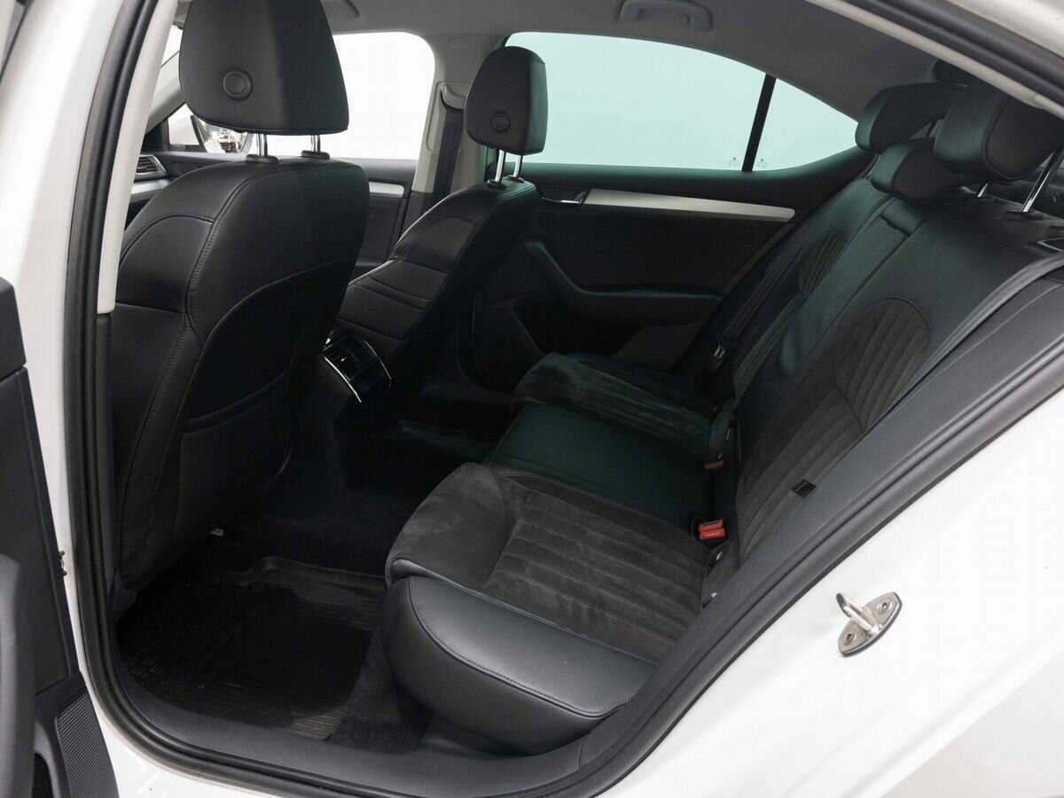 Skoda Superb б/у, 2016, Роботизированная. Фото: #9