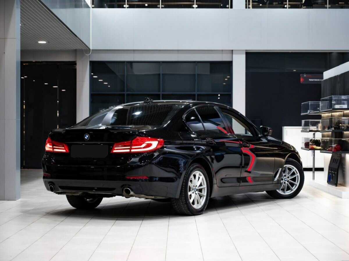 БМВ 5 серии б/у, 2017, Автоматическая. Фото: #4