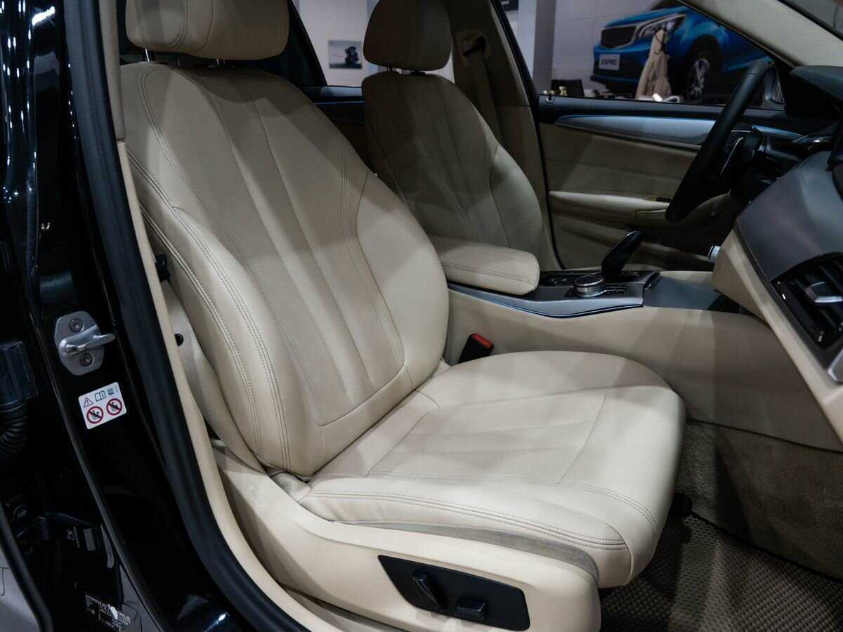 БМВ 5 серии б/у, 2017, Автоматическая. Фото: #7