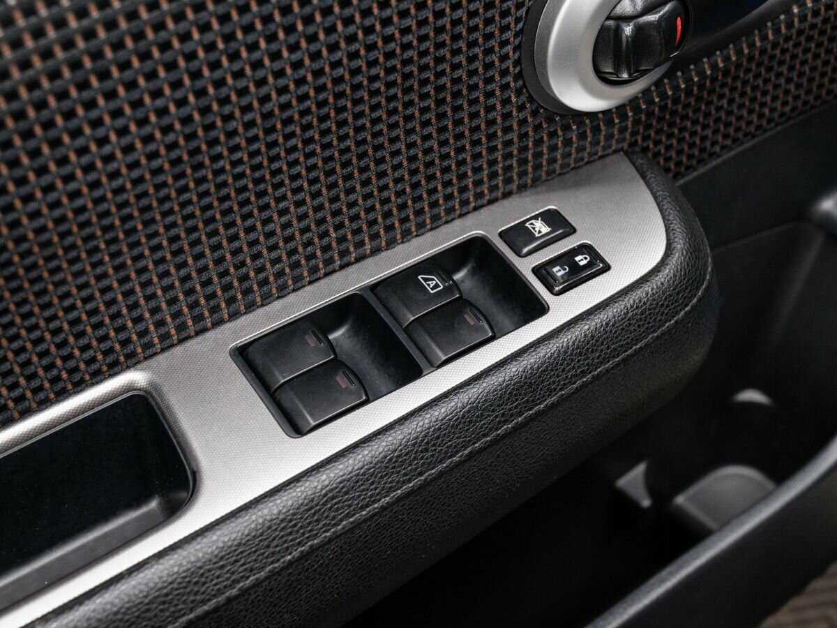 Ниссан Тиида б/у, 2012, Механическая. Фото: #15