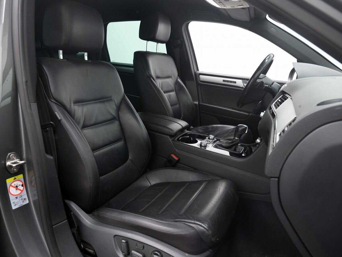 Volkswagen Touareg б/у, 2017, Автоматическая. Фото: #11