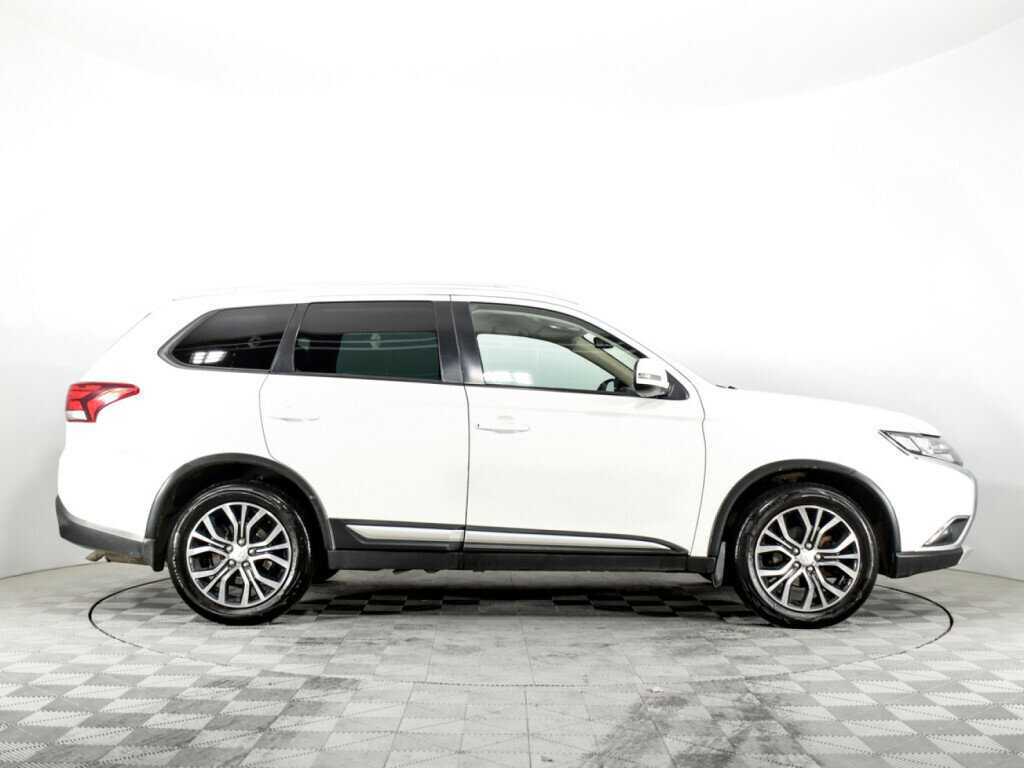 Митсубиши Оутлэндер б/у, 2017, Вариатор. Фото: #3