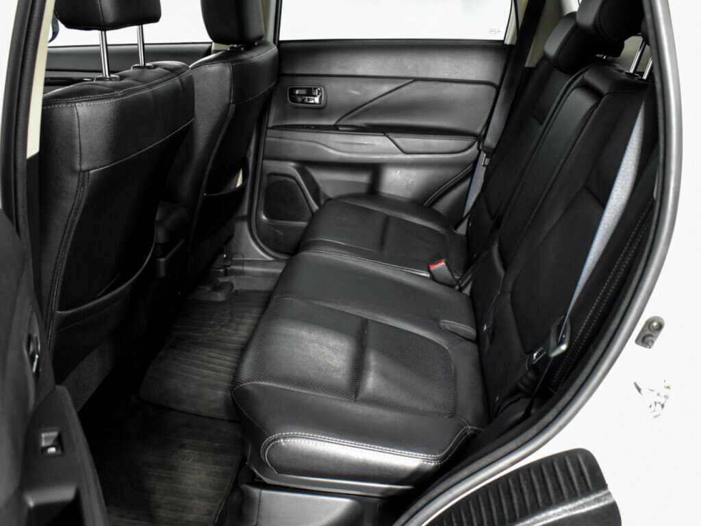 Митсубиши Оутлэндер б/у, 2017, Вариатор. Фото: #11