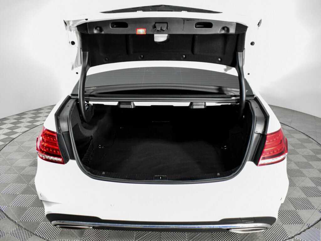 Мерседес-Бенц Е-Класс б/у, 2015, Автоматическая. Фото: #18