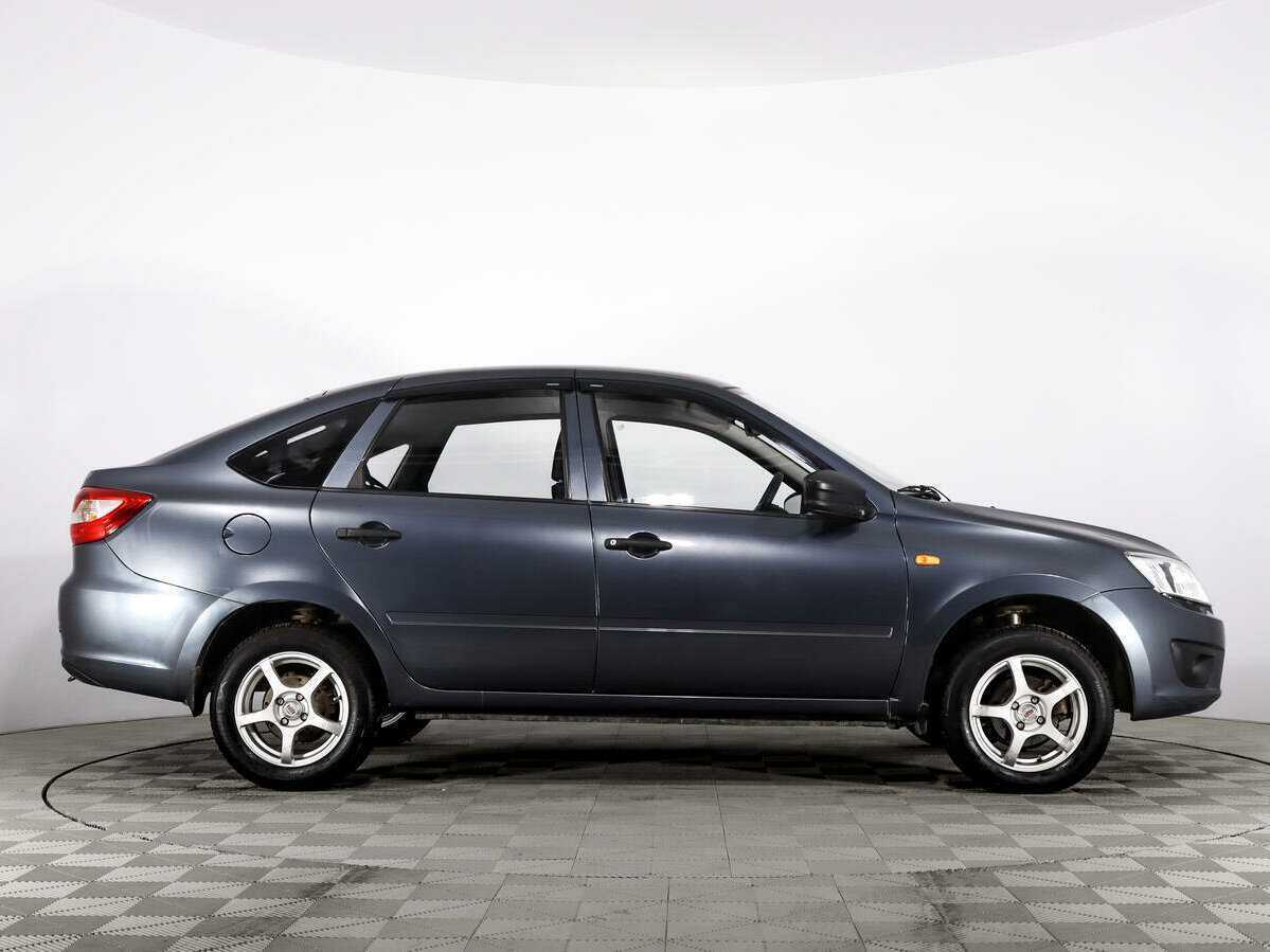 Лада (ВАЗ) Гранта б/у, 2015, Механическая. Фото: #3