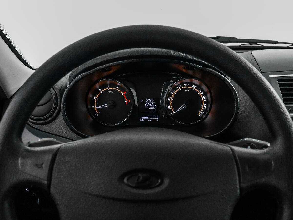 Лада (ВАЗ) Гранта б/у, 2023, Механическая. Фото: #14