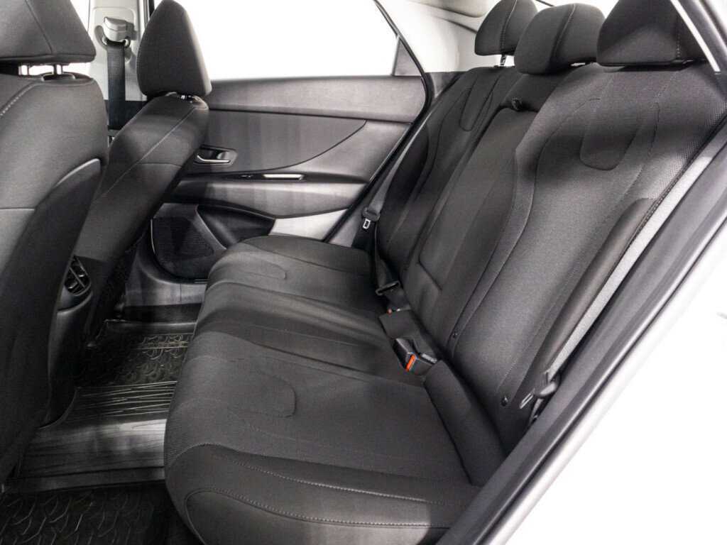 Hyundai Elantra б/у, 2021, Автоматическая. Фото: #9