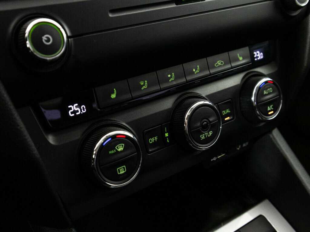 Шкода Октавия б/у, 2013, Механическая. Фото: #14