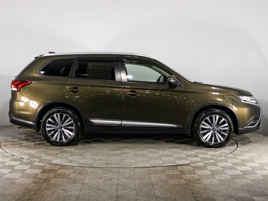 Митсубиши Оутлэндер б/у, 2019, Вариатор. Фото: #3