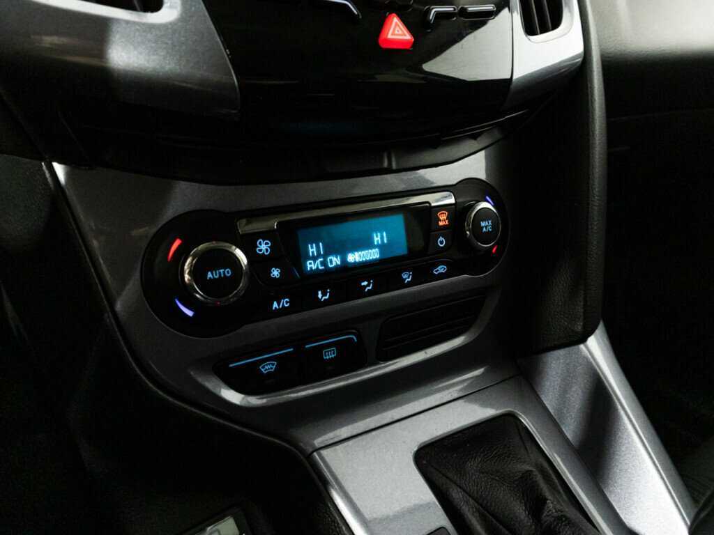 Форд Фокус б/у, 2013, Роботизированная. Фото: #15