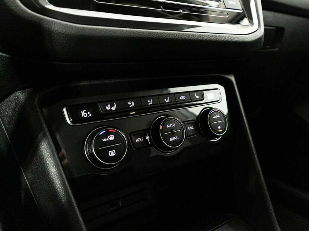 Volkswagen Tiguan б/у, 2018, Роботизированная. Фото: #14