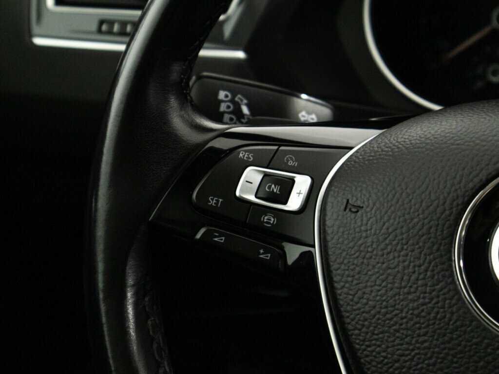 Volkswagen Tiguan б/у, 2018, Роботизированная. Фото: #16