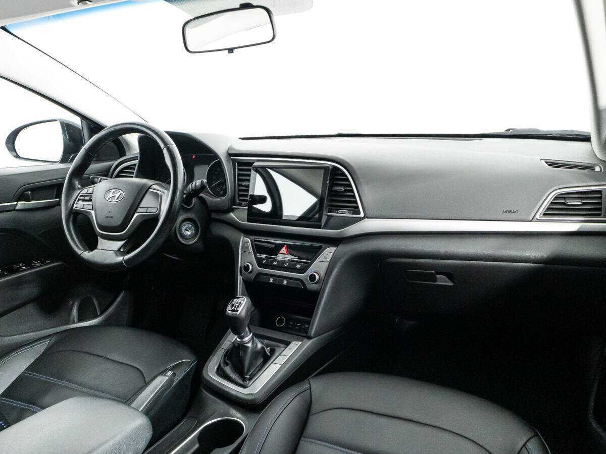 Hyundai Elantra б/у, 2017, Механическая. Фото: #8