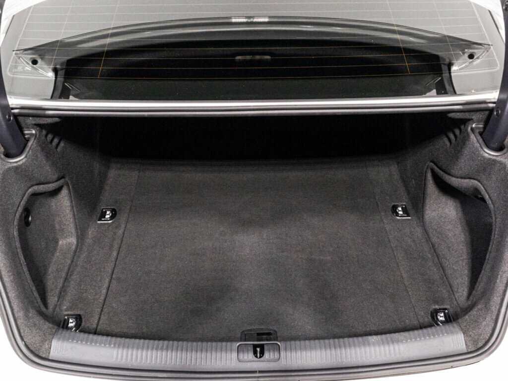 Ауди А4 б/у, 2017, Роботизированная. Фото: #14