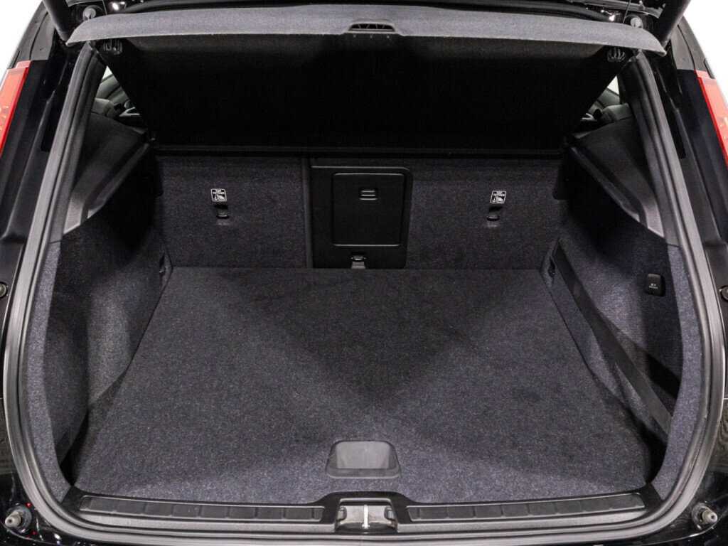 Вольво ИксЦ40 б/у, 2019, Автоматическая. Фото: #14