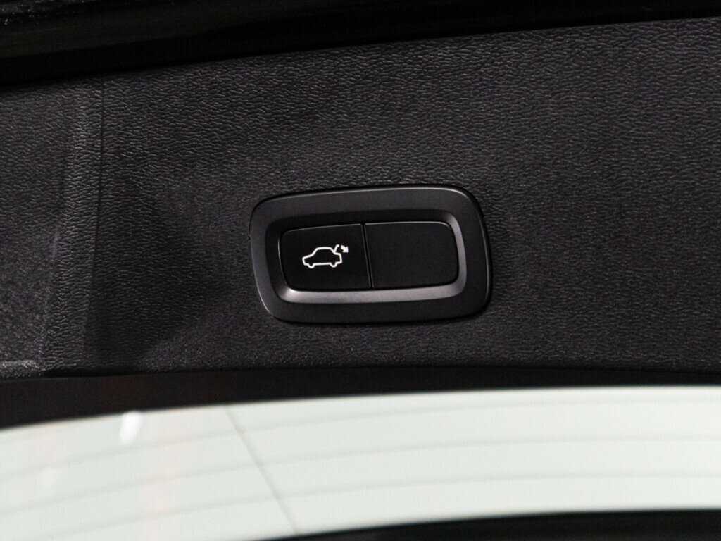 Вольво ИксЦ40 б/у, 2019, Автоматическая. Фото: #15