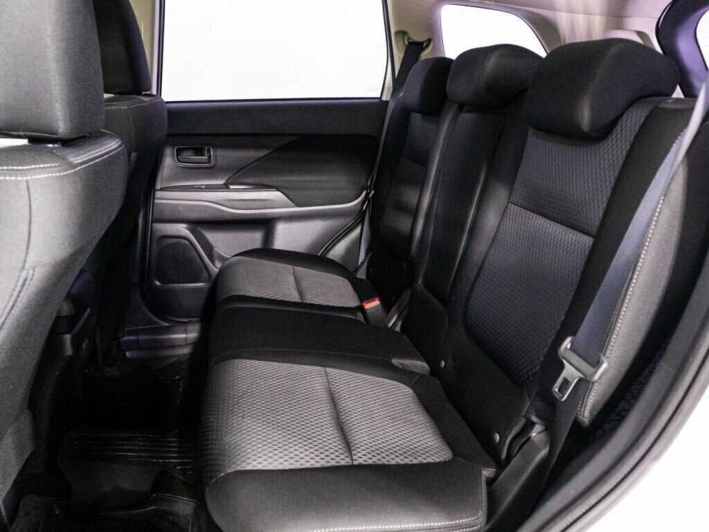 Митсубиши Оутлэндер б/у, 2018, Вариатор. Фото: #9