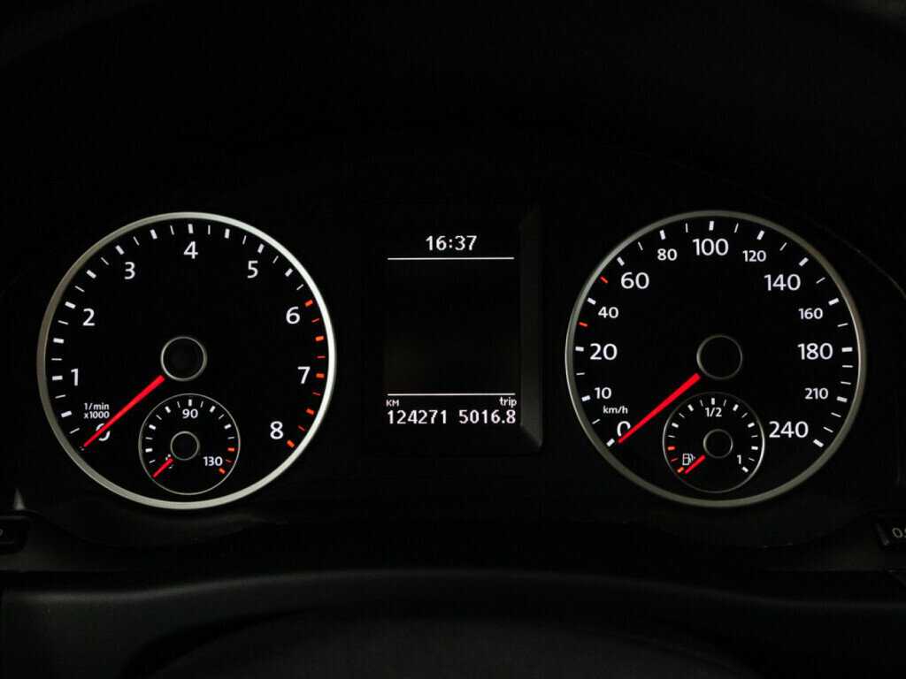 Volkswagen Tiguan б/у, 2012, Роботизированная. Фото: #11