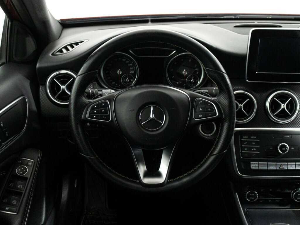 Mercedes-Benz A-Класс б/у, 2016, Роботизированная. Фото: #15