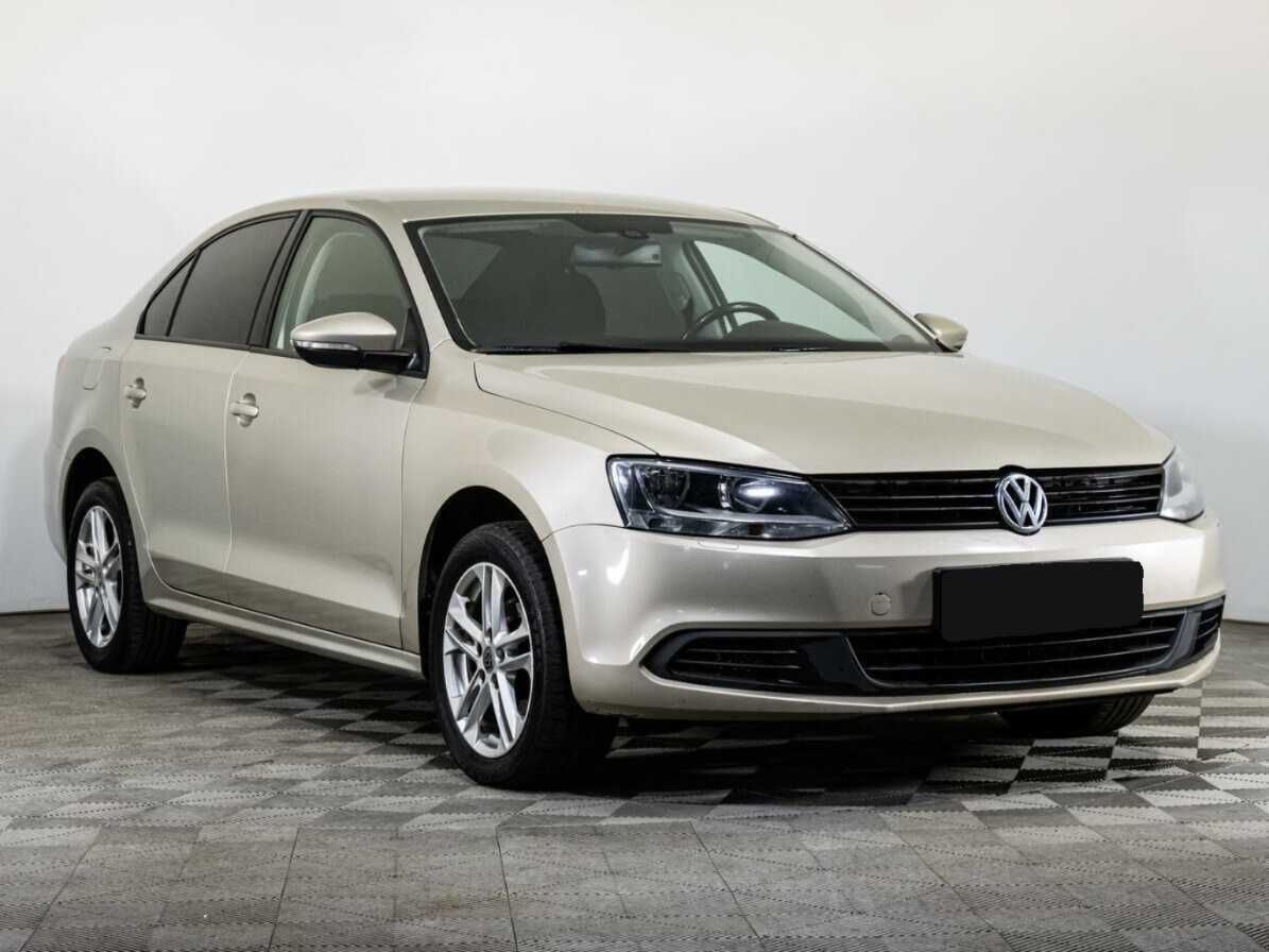 Volkswagen Jetta б/у, 2012, Автоматическая. Фото: #2