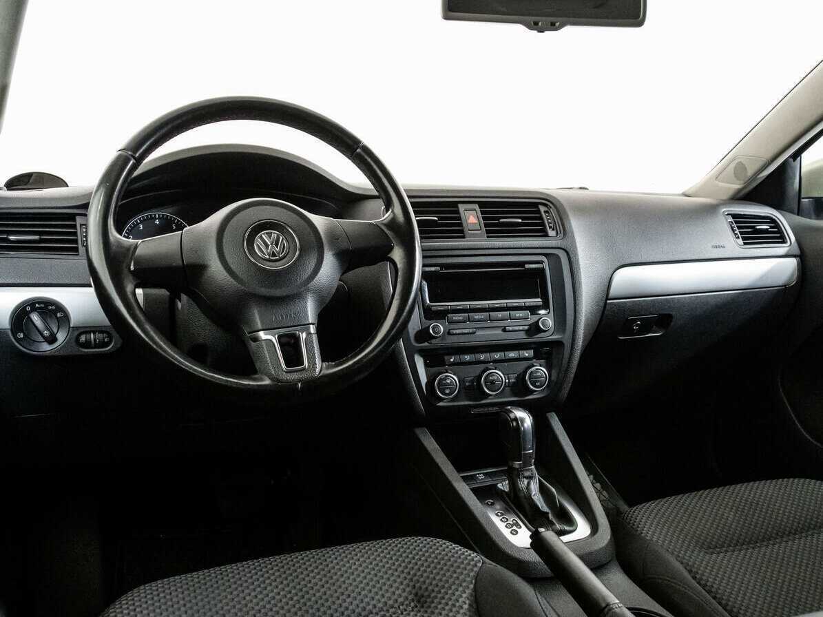 Volkswagen Jetta б/у, 2012, Автоматическая. Фото: #8