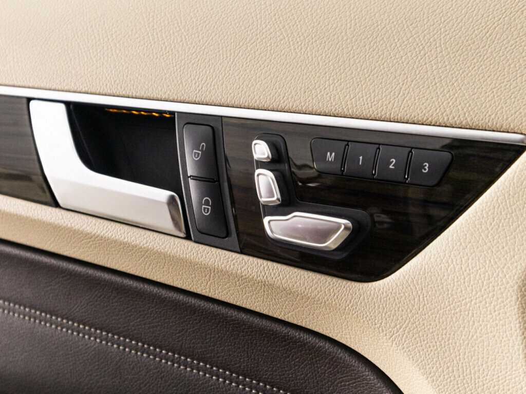 Мерседес-Бенц Е-Класс б/у, 2014, Автоматическая. Фото: #17