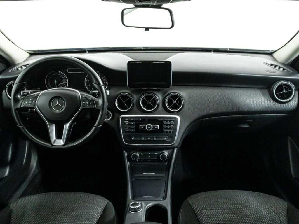 Mercedes-Benz A-Класс б/у, 2015, Роботизированная. Фото: #12