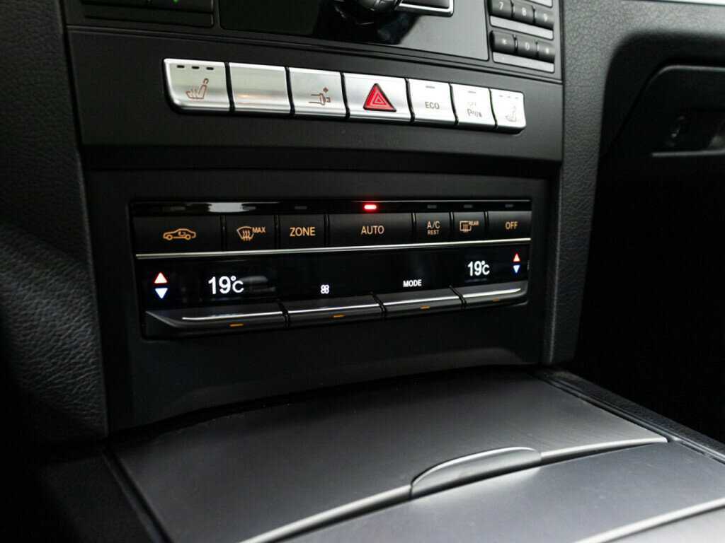 Мерседес-Бенц Е-Класс б/у, 2015, Автоматическая. Фото: #12