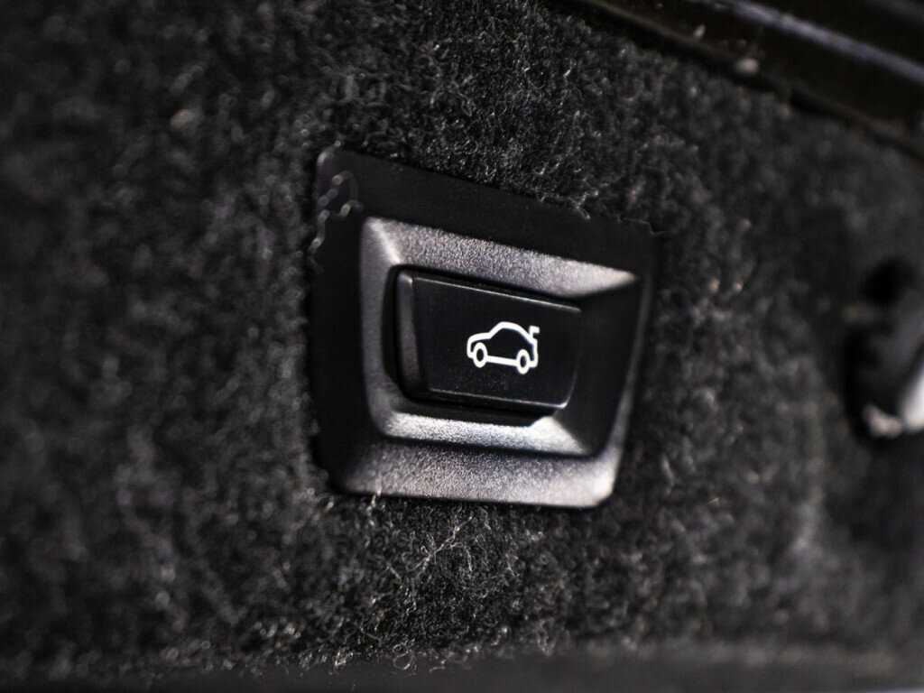 БМВ 5 серии б/у, 2016, Автоматическая. Фото: #15