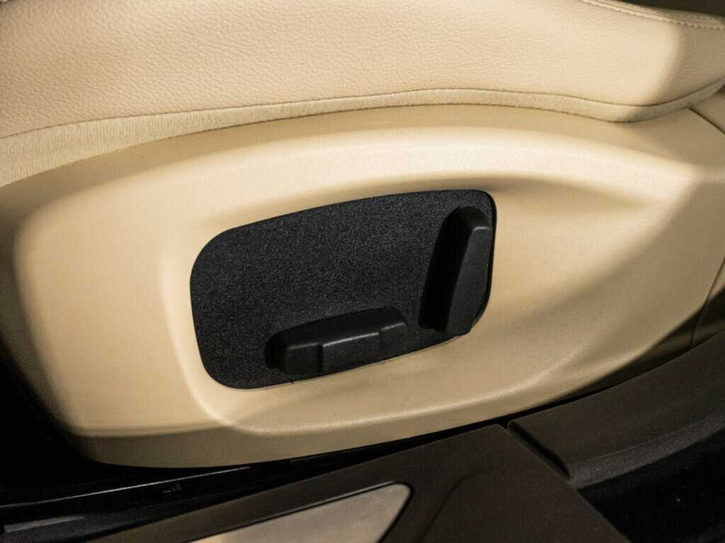 Jaguar XF б/у, 2017, Автоматическая. Фото: #14