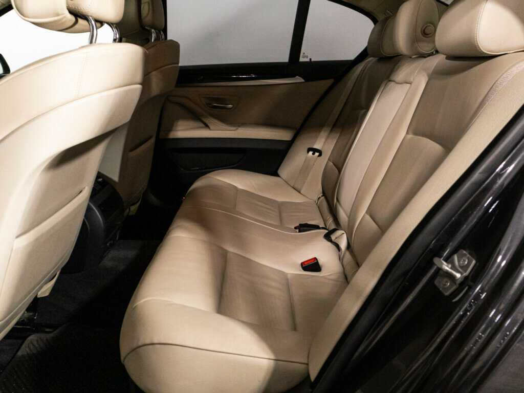 БМВ 5 серии б/у, 2012, Автоматическая. Фото: #9