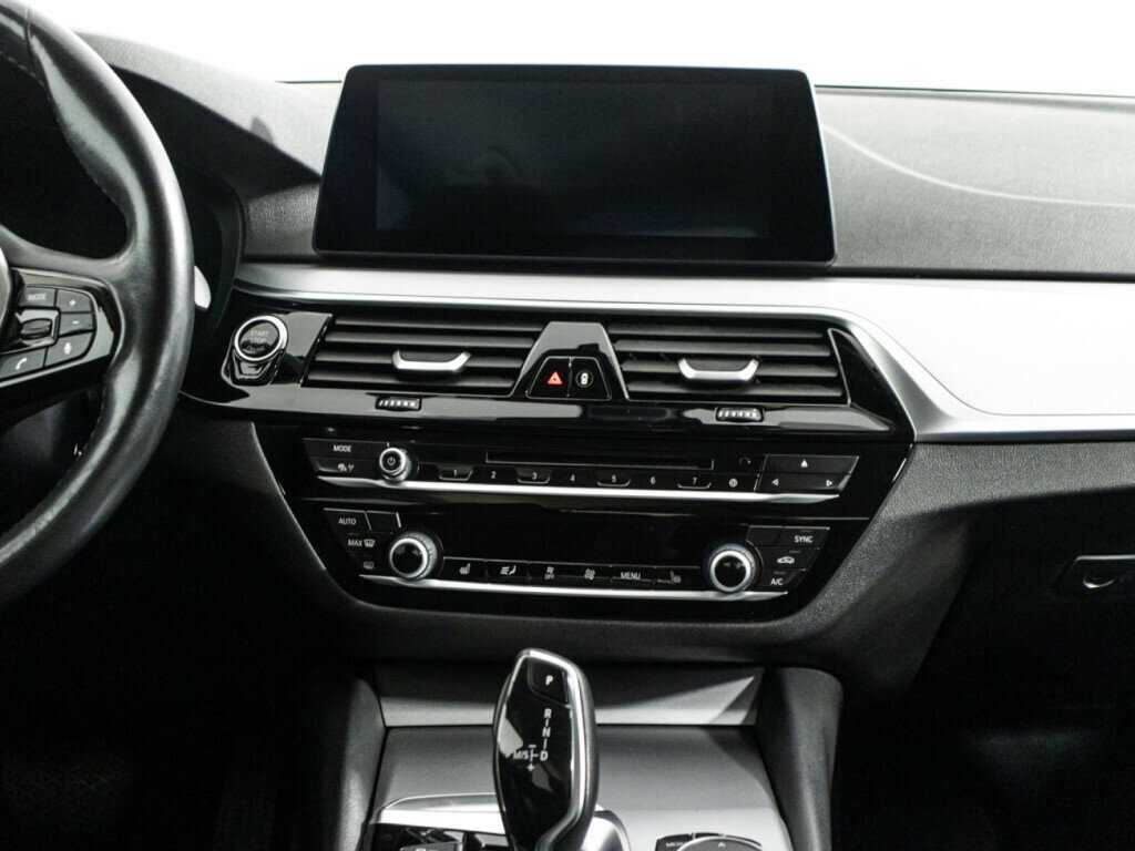 БМВ 5 серии б/у, 2018, Автоматическая. Фото: #13