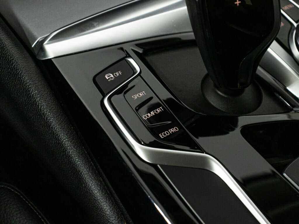 БМВ 5 серии б/у, 2018, Автоматическая. Фото: #19