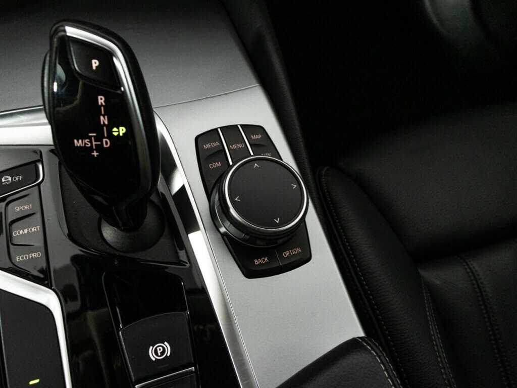 БМВ 5 серии б/у, 2018, Автоматическая. Фото: #20