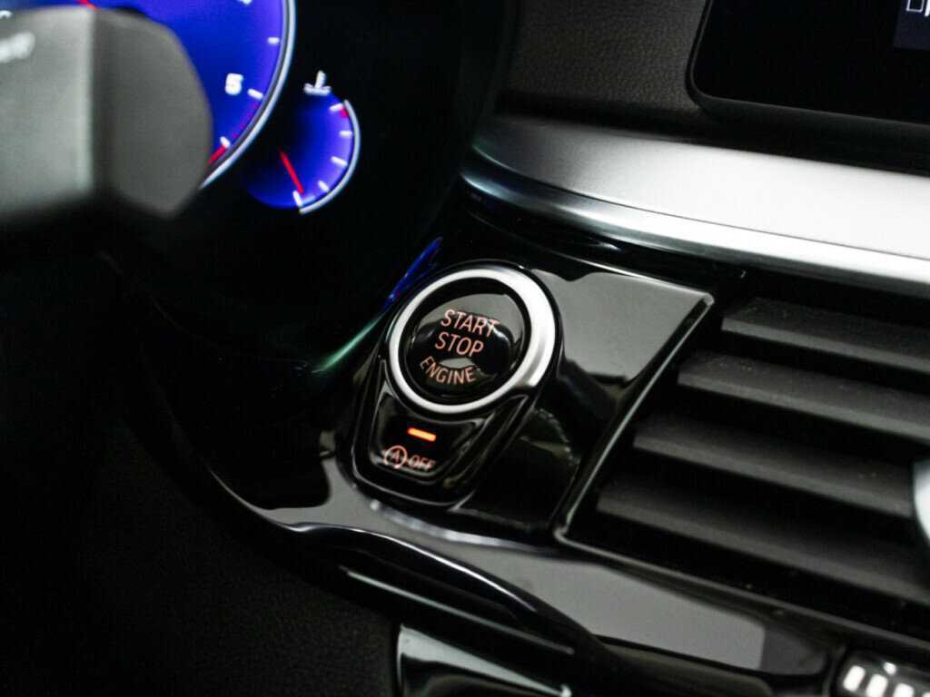 БМВ 5 серии б/у, 2018, Автоматическая. Фото: #21