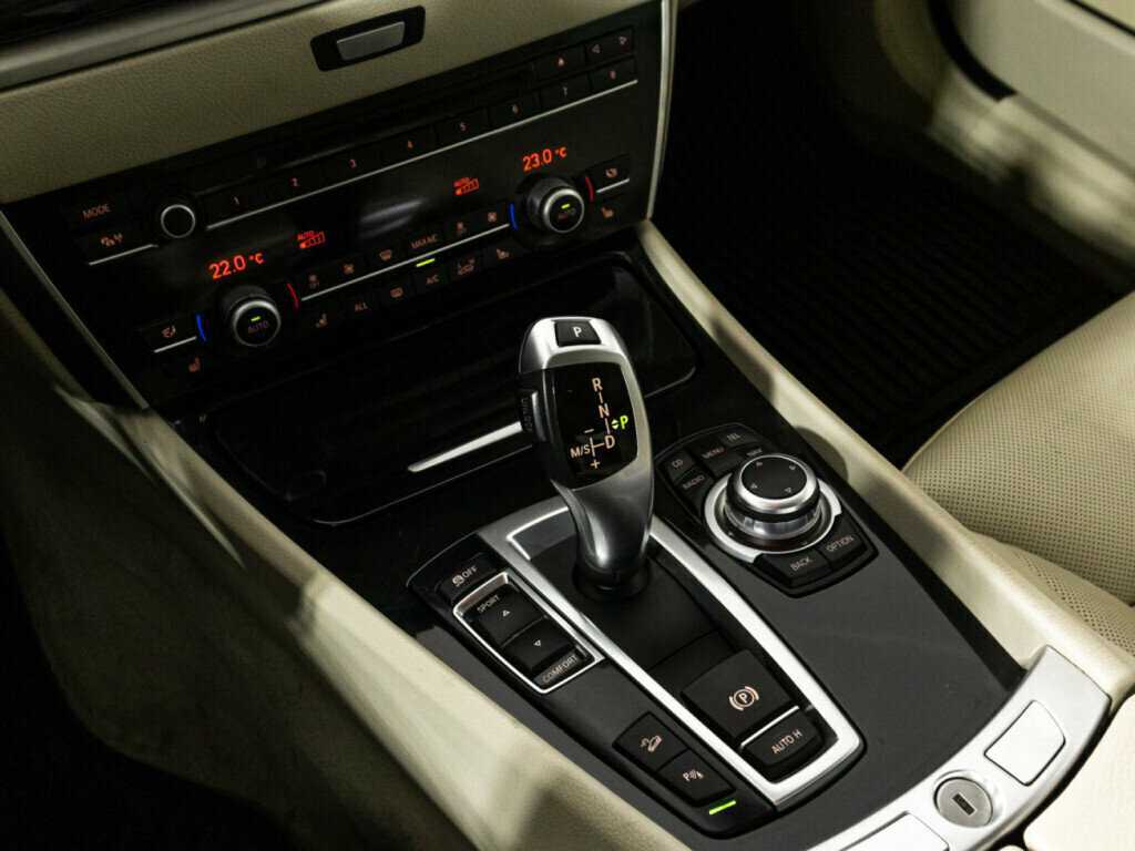 БМВ 5 серии б/у, 2012, Автоматическая. Фото: #17