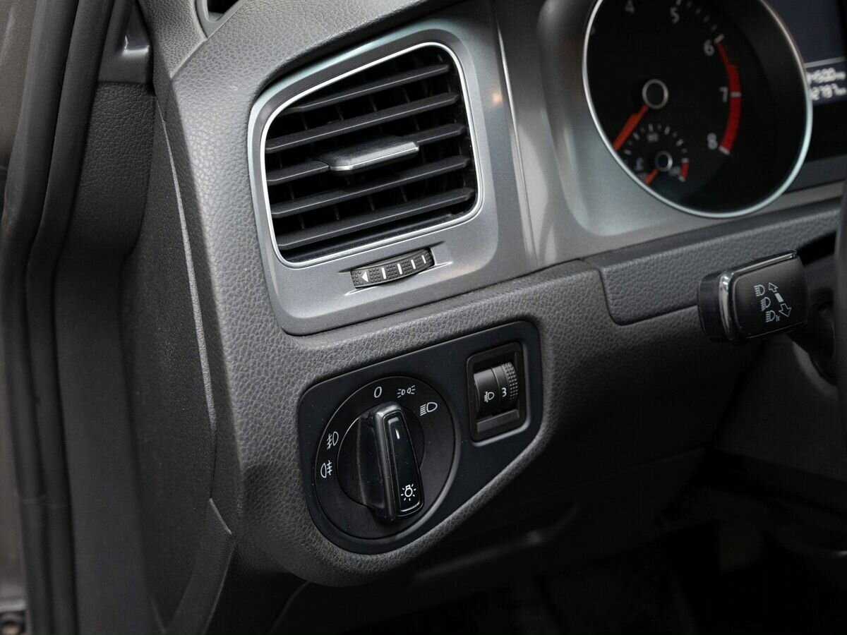 Volkswagen Golf б/у, 2013, Роботизированная. Фото: #18