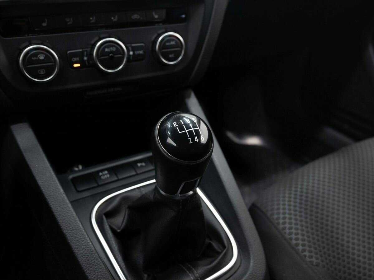 Volkswagen Jetta б/у, 2014, Механическая. Фото: #16