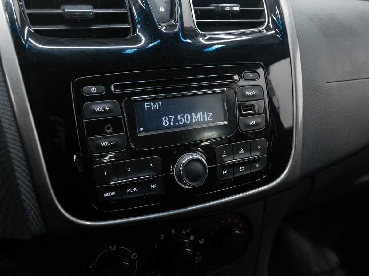 Рено Сандеро б/у, 2016, Механическая. Фото: #15