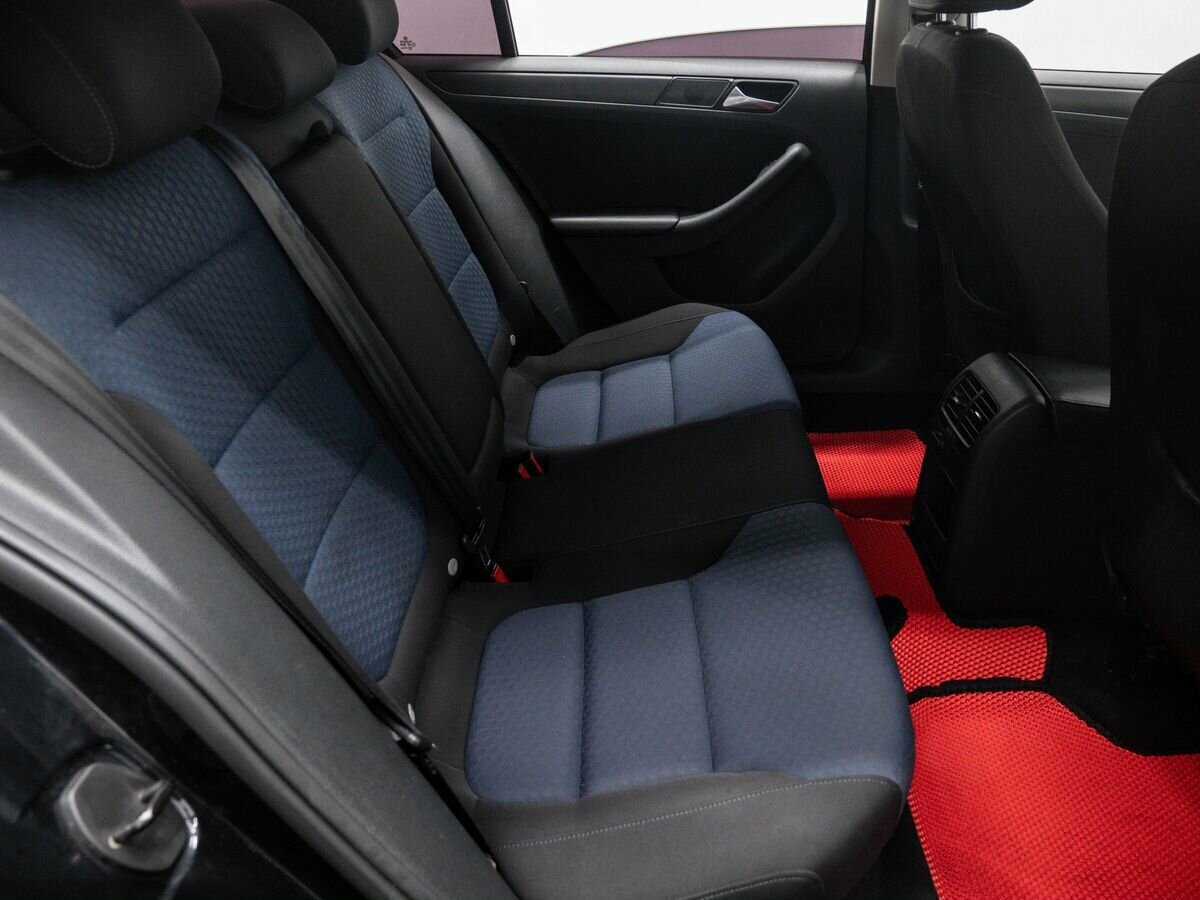 Volkswagen Jetta б/у, 2013, Механическая. Фото: #8