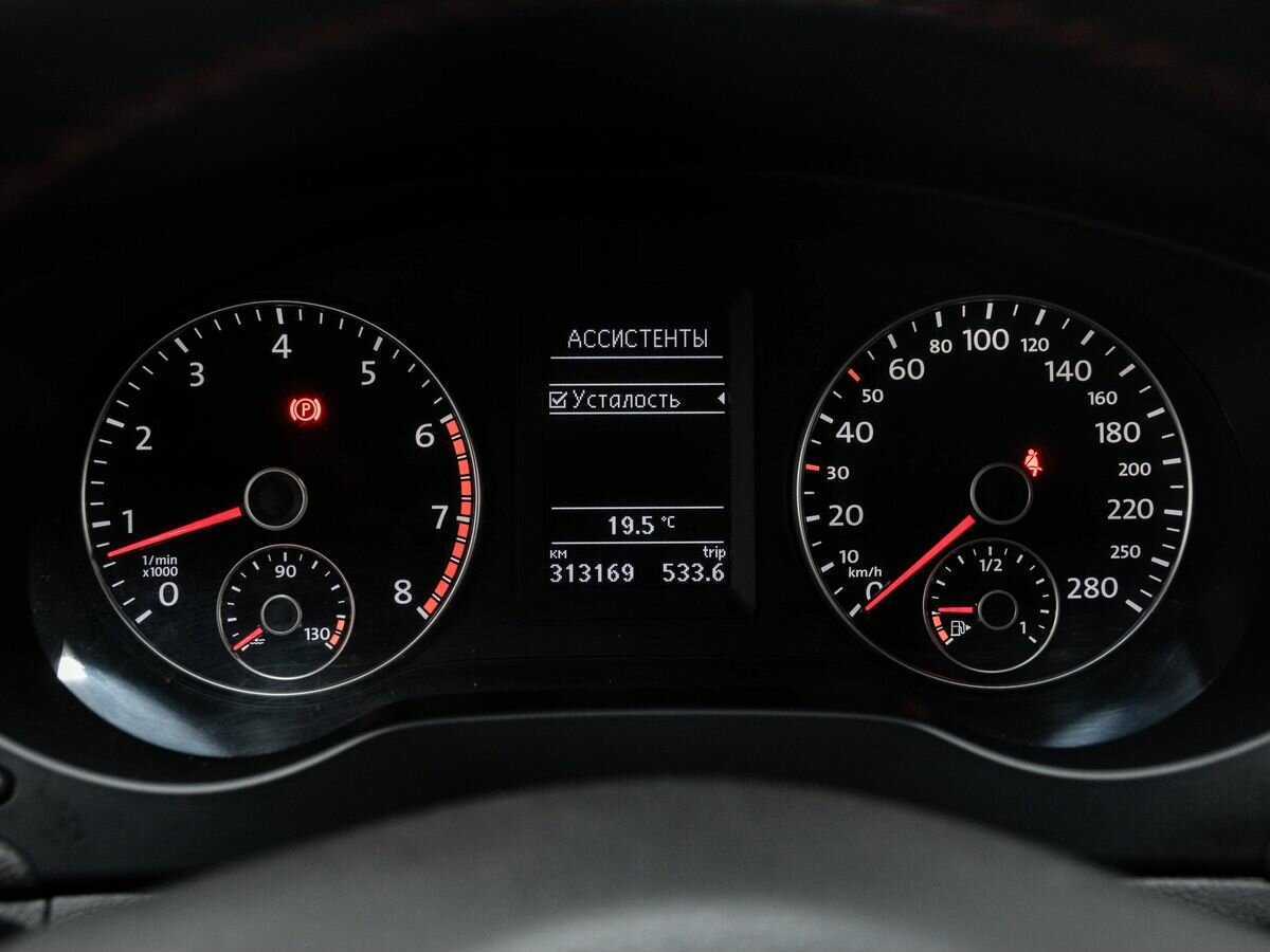 Volkswagen Jetta б/у, 2013, Механическая. Фото: #19