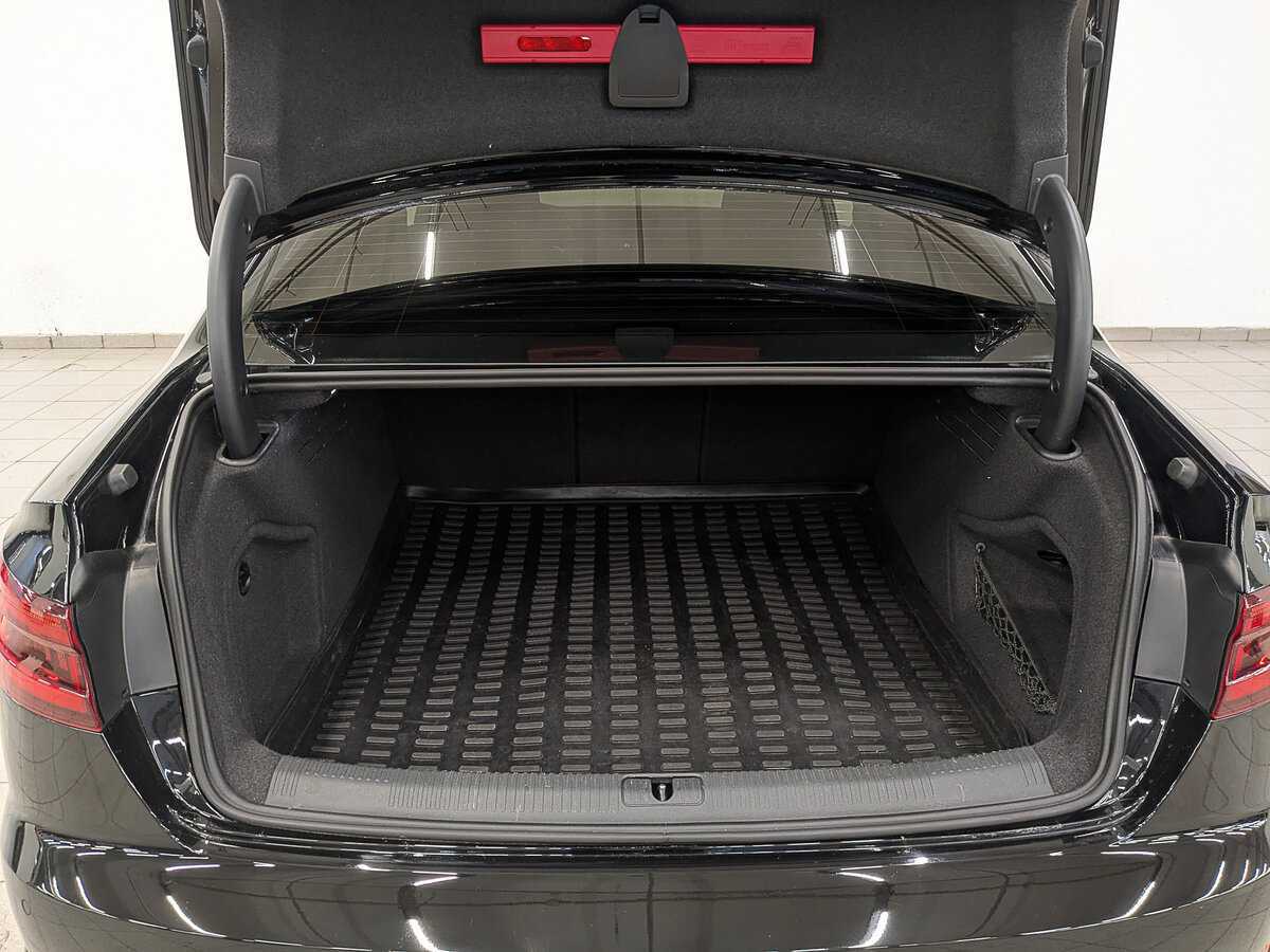 Ауди А4 б/у, 2018, Роботизированная. Фото: #9