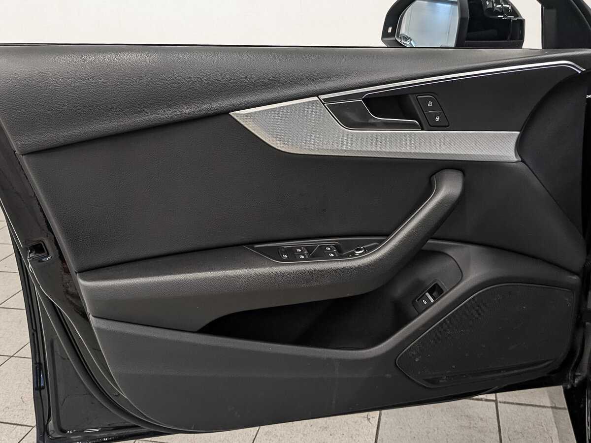 Ауди А4 б/у, 2018, Роботизированная. Фото: #17