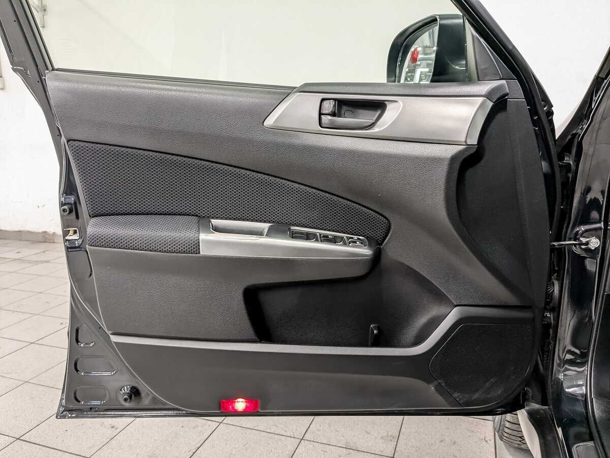 Subaru Forester б/у, 2012, Автоматическая. Фото: #18