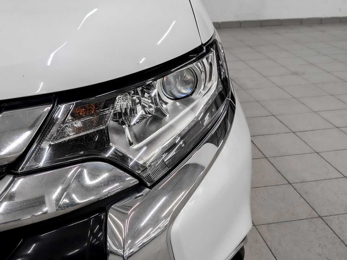 Митсубиши Оутлэндер б/у, 2015, Вариатор. Фото: #16